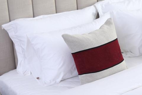 Pillowcase. The Bengali for "pillowcase" is "বালিশওয়াড়". Pillowcase. The Bengali for "pillowcase" is "বালিশওয়াড়".
