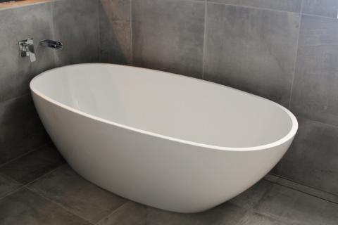 Bathtub. The Bengali for "bathtub" is "বাথটাব". Bathtub. The Bengali for "bathtub" is "বাথটাব".