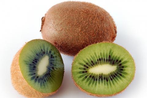 Kiwi. The Bengali for "kiwi" is "কিউই".