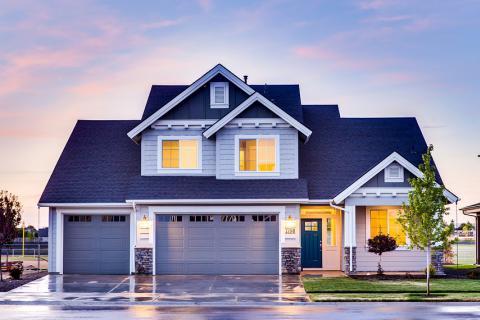 House. The Catalan for "house" is "casa".