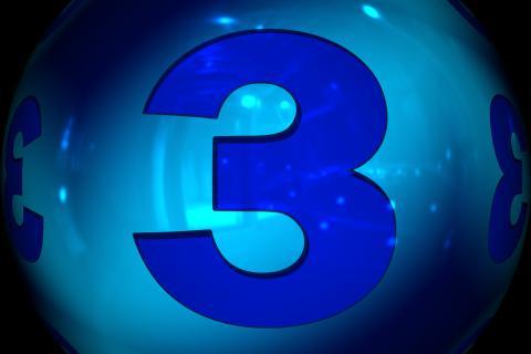 Three. The Chinese for "three" is "三".