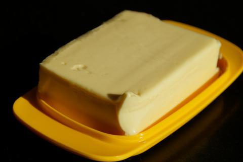 The butter. The Dutch for "the butter" is "de boter".