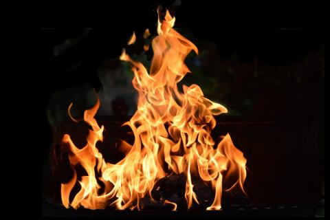 Fire. The Dutch for "fire" is "brand". Fire. The Dutch for "fire" is "brand".