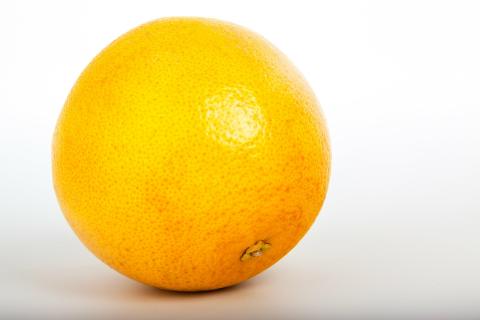The grapefruit. The Dutch for "the grapefruit" is "de grapefruit".