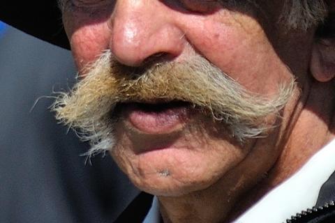 Moustache. The Dutch for "moustache" is "snor". Moustache. The Dutch for "moustache" is "snor".