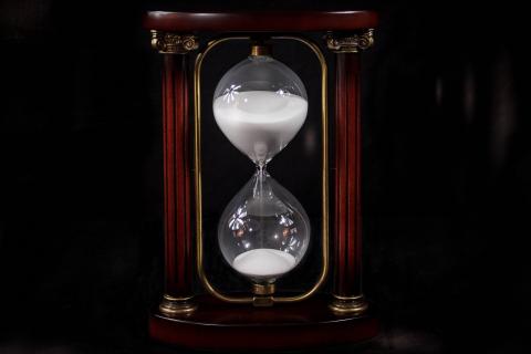 Minutes. The Dutch for "minutes" is "notulen". Minutes. The Dutch for "minutes" is "notulen".