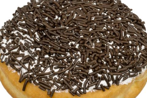 Chocolate sprinkles. The Dutch for "chocolate sprinkles" is "hagelslag".