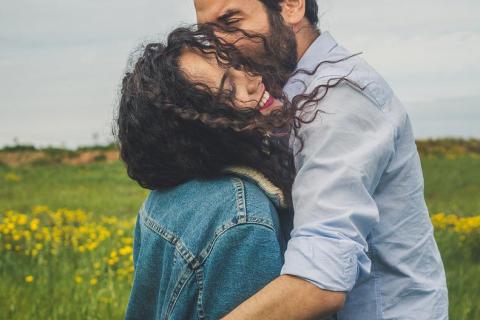 Girlfriend. The Dutch for "girlfriend" is "vriendin".