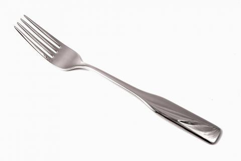 Fork. The French for "fork" is "fourchette".