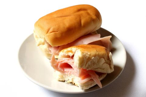 A ham sandwich. The French for "a ham sandwich" is "un sandwich au jambon".