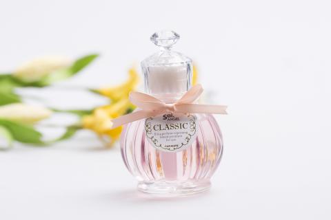Perfume. The French for "perfume" is "parfum".
