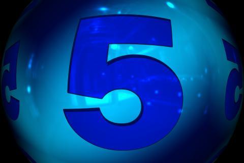 5 (five). The French for "5 (five)" is "cinq".