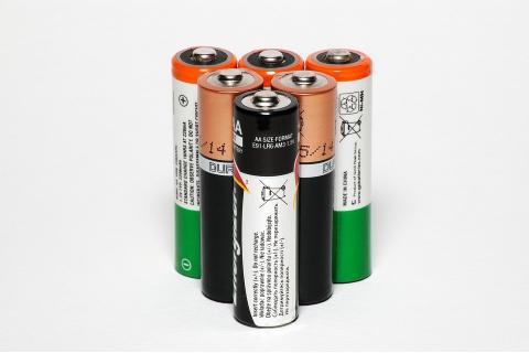 Batteries. The French for "batteries" is "piles".