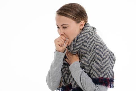 Sore throat. The French for "sore throat" is "mal de gorge".