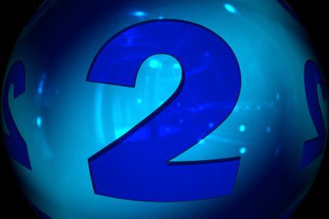 Two. The Greek for "two" is "δυο".