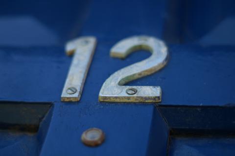 Twelve. The Hindi for "twelve" is "बारह".