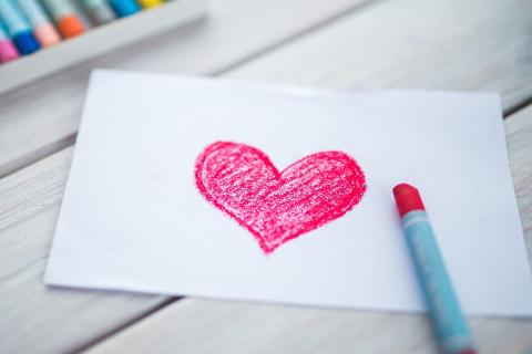 Heart. The Portuguese for "heart" is "coração".