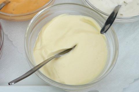 Mayonnaise. The Spanish for "mayonnaise" is "mayonesa".