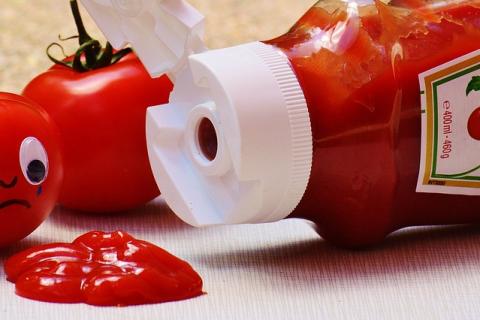 Ketchup. The Thai for "ketchup" is "ซอสมะเขือเทศ".