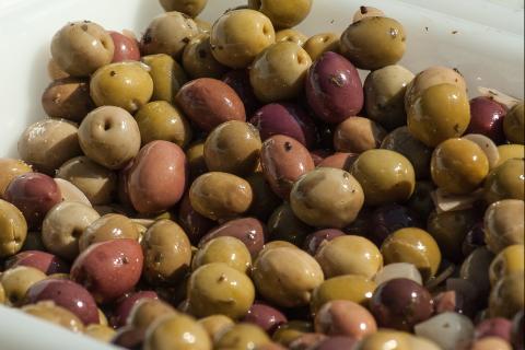Olive. The Thai for "olive" is "มะกอก". Olive. The Thai for "olive" is "มะกอก".
