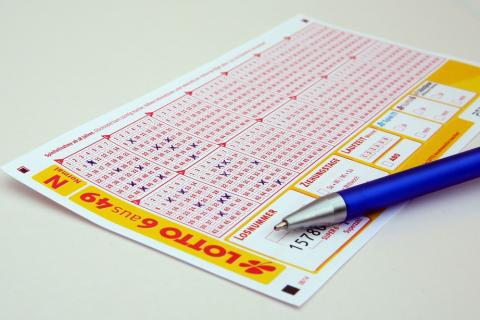 Lottery. The Thai for "lottery" is "หวย". Lottery. The Thai for "lottery" is "หวย".
