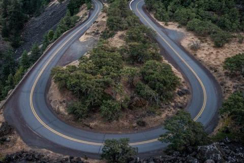 Hairpin bend. The Thai for "hairpin bend" is "หักศอก".