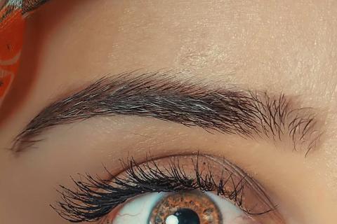 Eyebrow. The Thai for "eyebrow" is "คิ้ว". Eyebrow. The Thai for "eyebrow" is "คิ้ว".