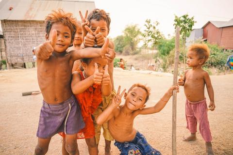 Cambodian people. The Thai for "Cambodian people" is "คนกัมพูชา".