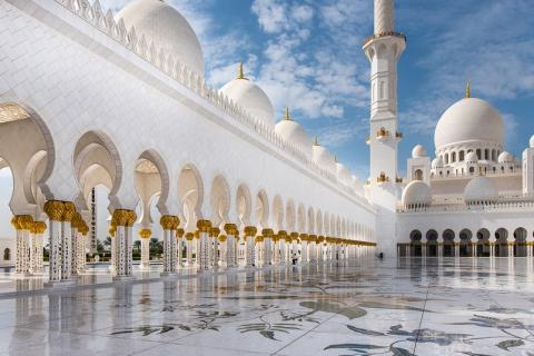 Mosque. The Thai for "mosque" is "มัสยิต".