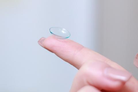 Contact lens. The Thai for "contact lens" is "คอนแทคเลนส์".