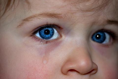 To cry; to weep. The Thai for "to cry; to weep" is "ไห้".