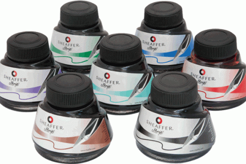 Seven bottles of ink. The Thai for "seven bottles of ink" is "หมึกเจ็ดขวด".