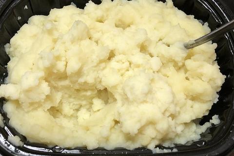 Mashed potatoes. The Thai for "mashed potatoes" is "มันบด".