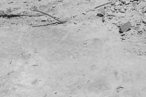 Cement floor. The Thai for "cement floor" is "พื้นปูน". Cement floor. The Thai for "cement floor" is "พื้นปูน".