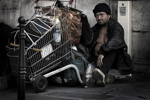 Homeless person. The Thai for "homeless person" is "คนไร้บ้าน".