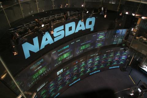 Stock market. The Thai for "stock market" is "ตลาดหุ้น". Stock market. The Thai for "stock market" is "ตลาดหุ้น".
