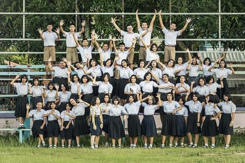 A group photo of male and female students. The Thai for "a group photo of male and female students" is "รูปหมู่นักเรียนหญิงและนักเรียนชาย". A group photo of male and female students. The Thai for "a group photo of male and female students" is "รูปหมู่นักเรียนหญิงและนักเรียนชาย".