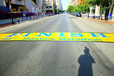 Finish line. The Thai for "finish line" is "เส้นชัย". Finish line. The Thai for "finish line" is "เส้นชัย".