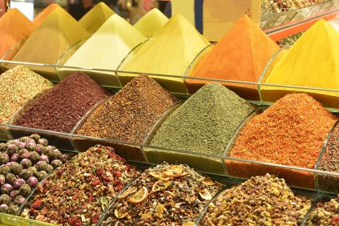 Spice. The Thai for "spice" is "เครื่องเทศ". Spice. The Thai for "spice" is "เครื่องเทศ".