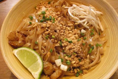 Fried noodles; pad thai. The Thai for "fried noodles; pad thai" is "ผัดไทย".