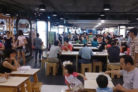 Food court. The Thai for "food court" is "ศูนย์อาหาร". Food court. The Thai for "food court" is "ศูนย์อาหาร".