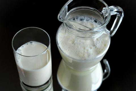 Milk. The Ukrainian for "milk" is "молоко".